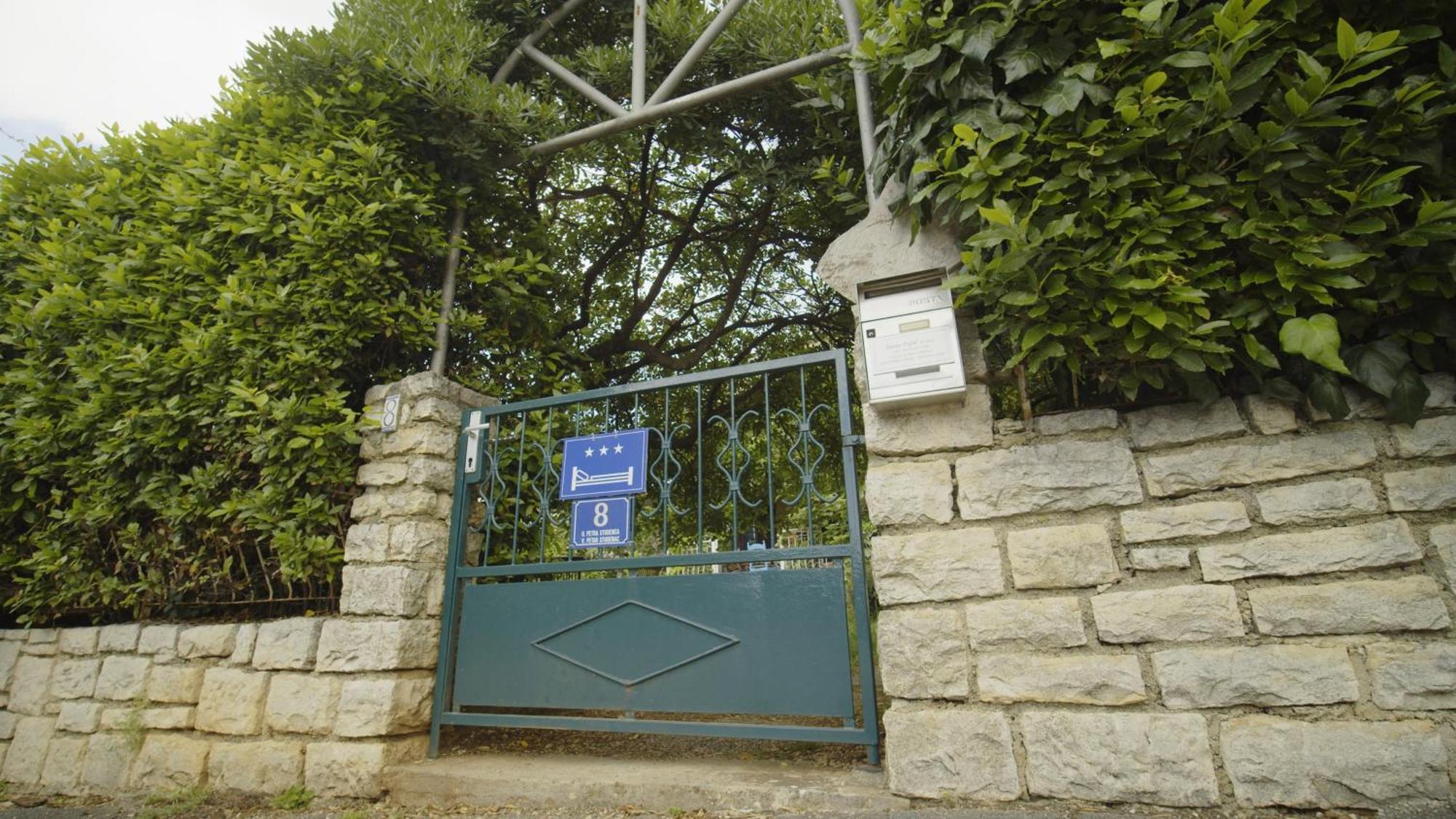 Vila Karolina Hotel Rovinj Exterior photo